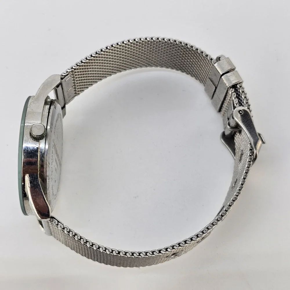 Minimalist Women's Analog Watch 34MM Gray Dial Gray Mesh Bands NEW‎ Battery